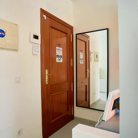 Apartman Work & Pet Friendly Urban Next To The *