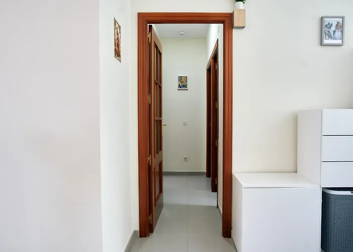 Work & Pet Friendly Urban Next To The