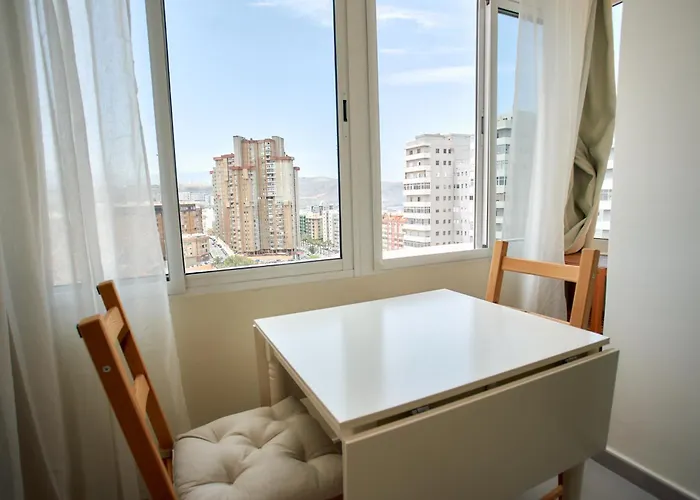 Work & Pet Friendly Urban Next To The Lejlighed